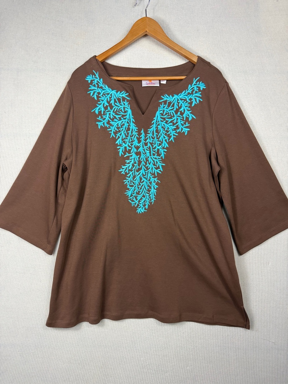 Quacker Factory Brown Embroidered Cotton Knit Top 1X Turquoise Floral 3/4 Sleeve